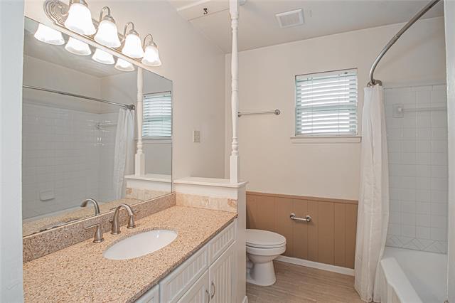 Building Photo - 432 Pecan Dr