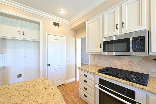 Building Photo - 32109 Camino Nunez