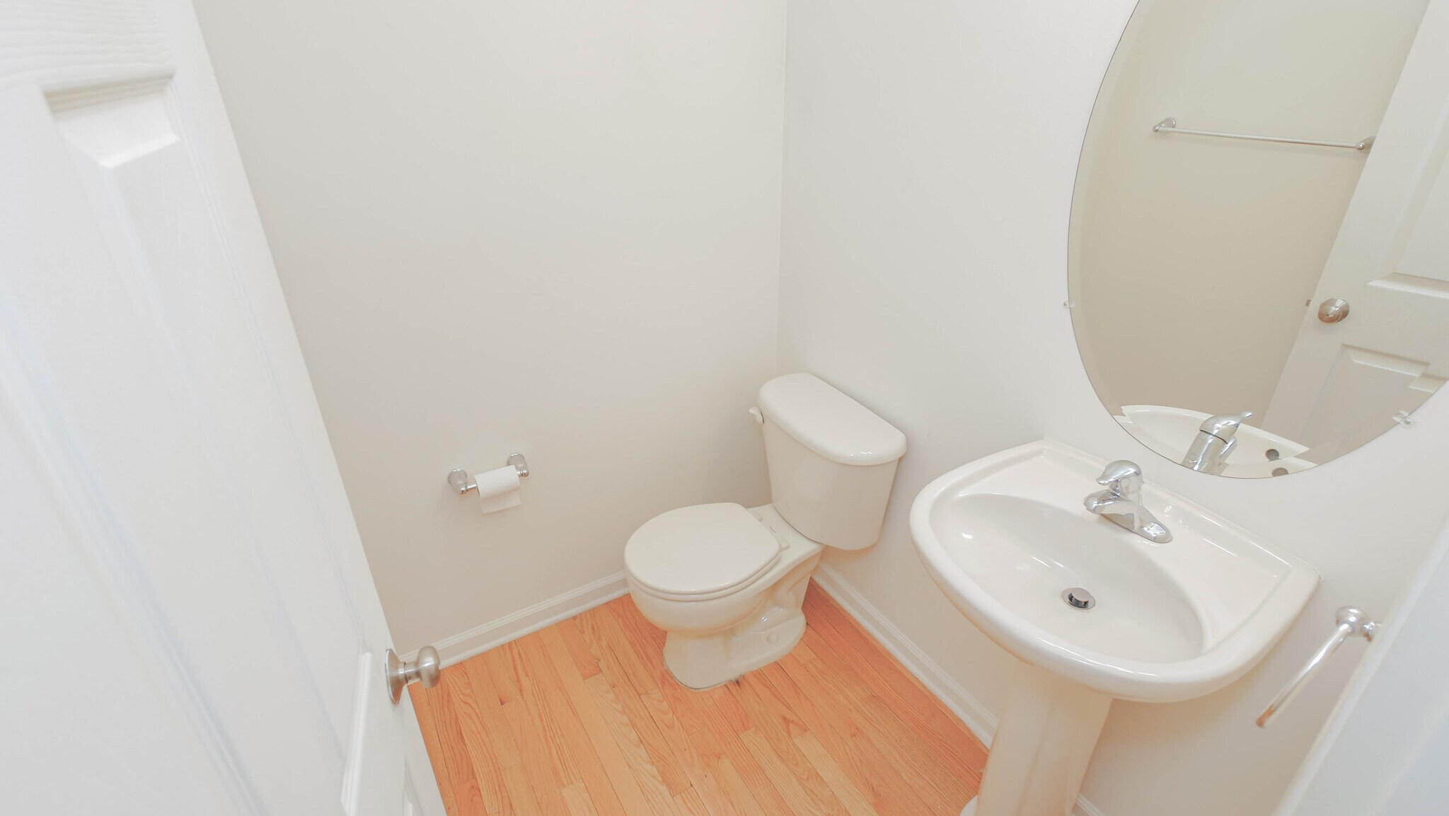 Building Photo - 4 Chelsea Ct