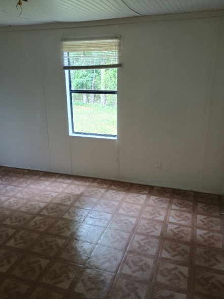 Building Photo - 124 Laurence