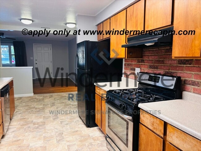 Building Photo - Charming 4 bedroom Home in Tahoe Park w/ EV Charger!!