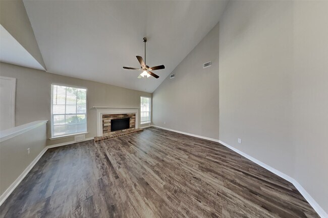 Building Photo - 4919 Cotter Lake Dr