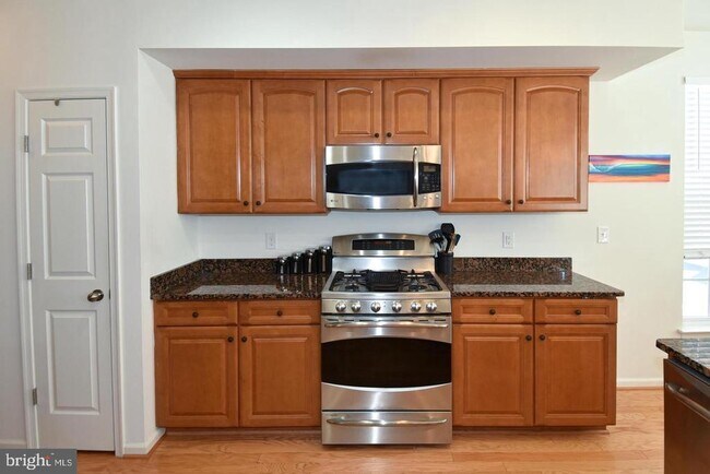 Building Photo - 45740 Winding Branch Terrace