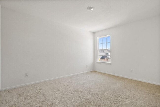 Building Photo - 304 Regatta Trl