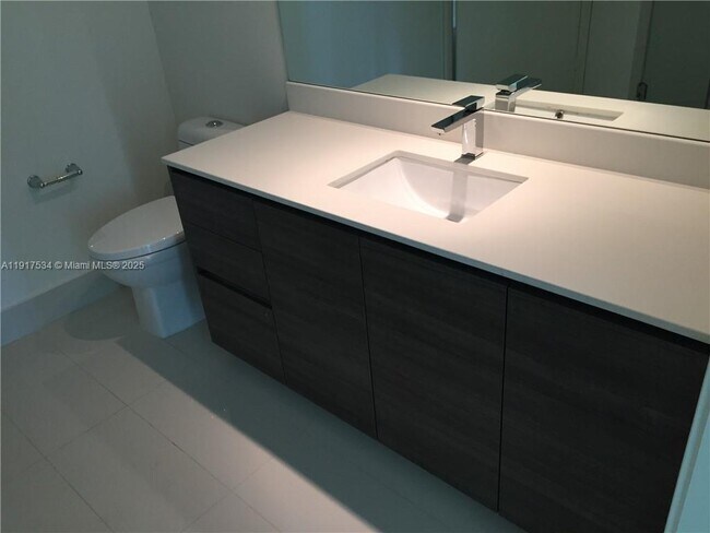 Building Photo - 1100 S Miami Ave