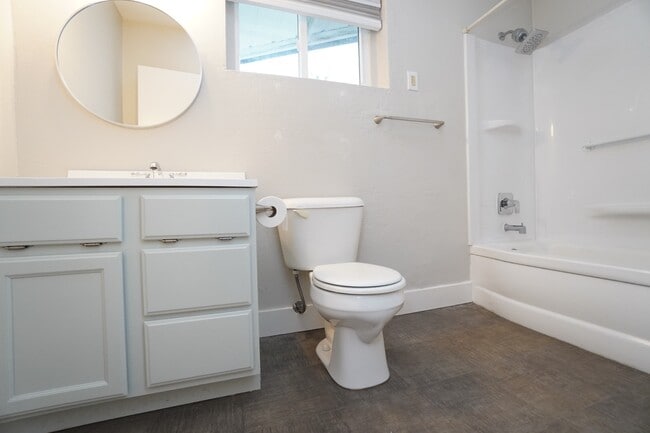 Building Photo - 4203 W Kootenai St