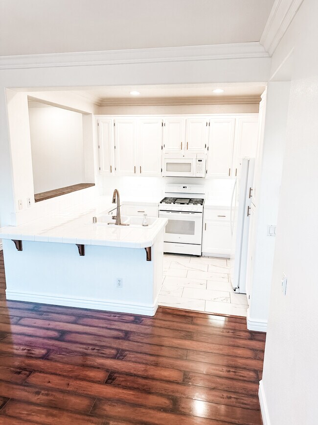 Building Photo - 2744 Crown Ridge Rd