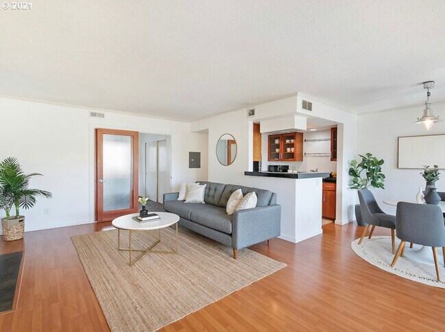 Building Photo - 6600 SE Division St