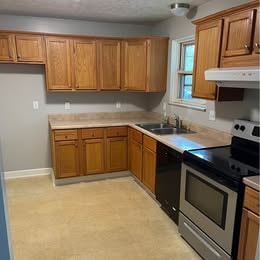 Primary Photo - 1267 Rosewood Dr NE