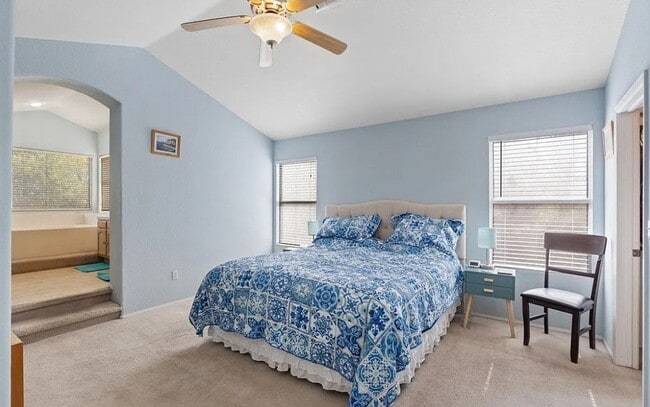 Building Photo - 2502 Cortina Ave