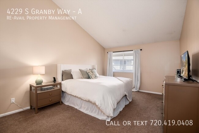 Building Photo - 4229 S Granby Way