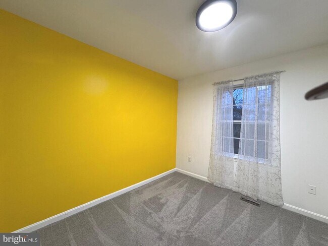 Building Photo - 597 Primus Ct