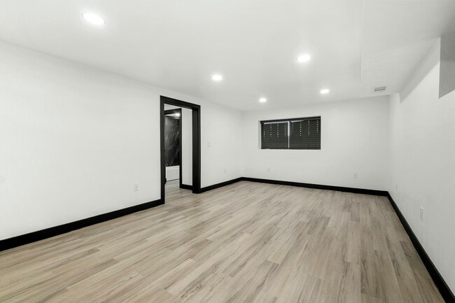 Building Photo - 191 Castillejo Dr