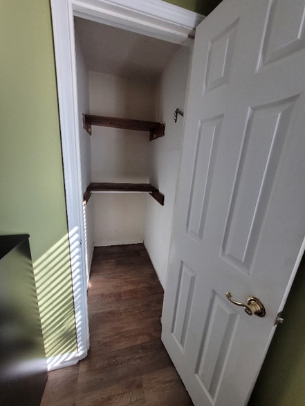 Building Photo - 967 Smoketree Dr