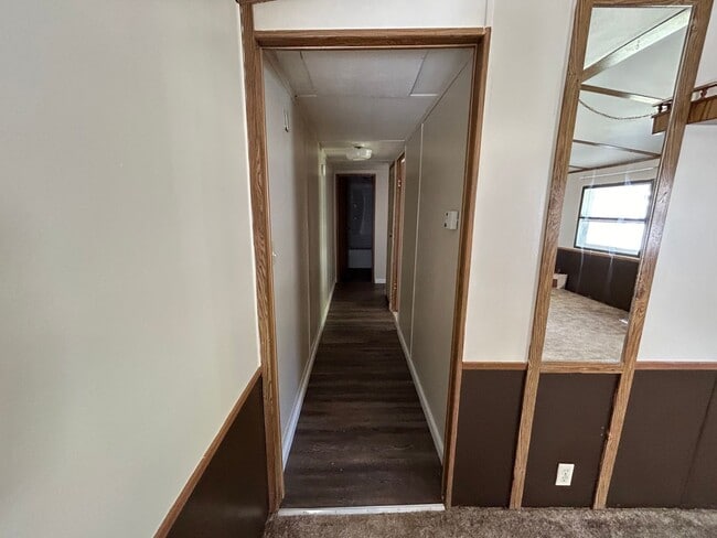 Building Photo - 3 Bed 2 Bath Mobile Home W/ Many Amenities...