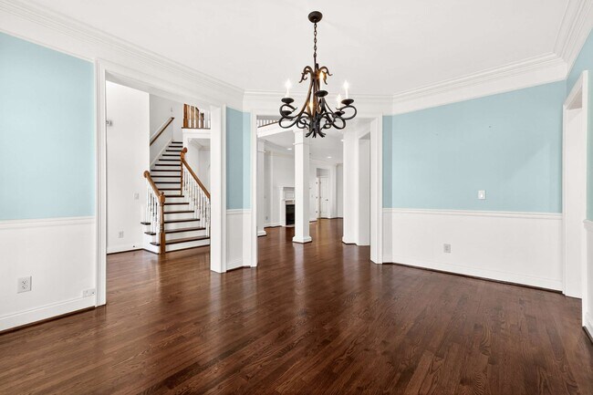 Building Photo - 6 Portrush Ct