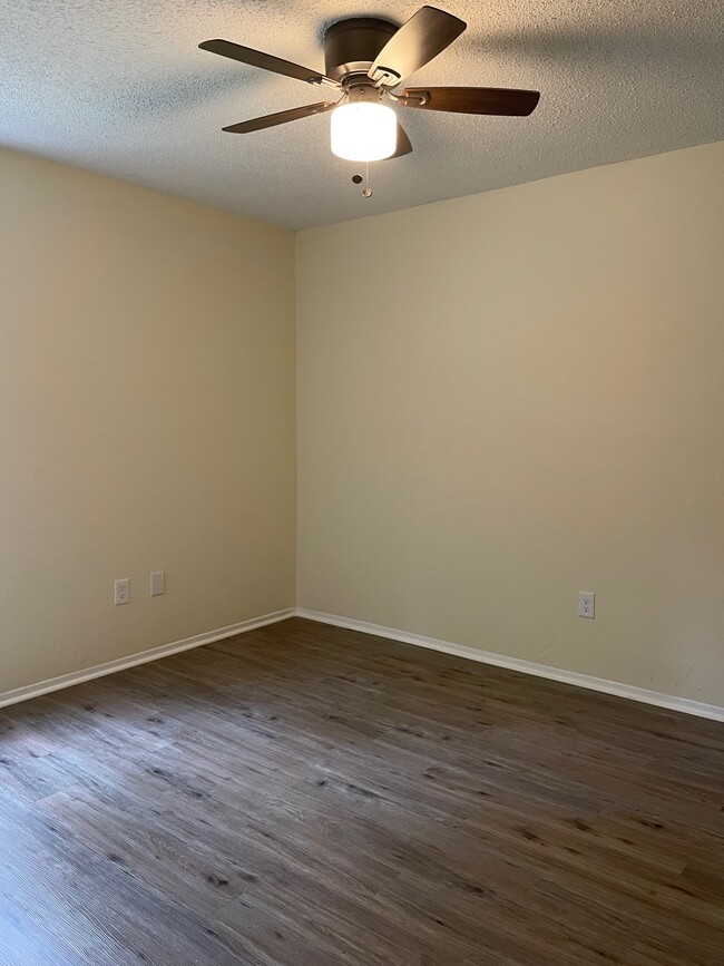 Building Photo - 8073 W Homosassa Trail