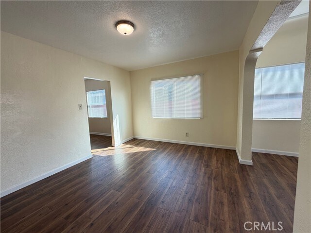 Building Photo - 1011 E 65th St