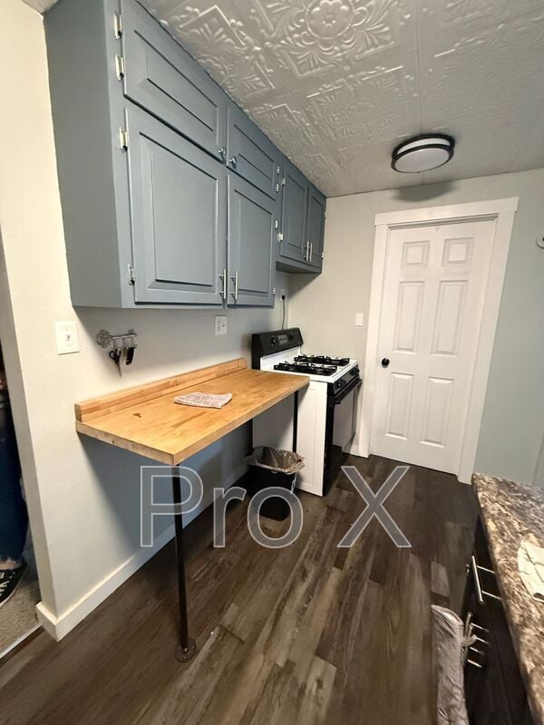 Building Photo - 415 N Pennsylvania St