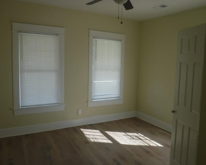 Building Photo - 8416 Division Ave