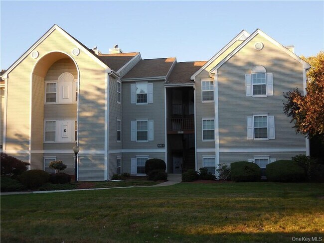 Building Photo - 1123 Washington Green