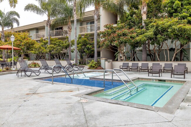 Building Photo - 4025 Via Marina