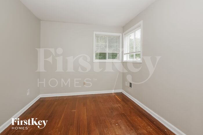 Building Photo - 1517 Flicker Rd
