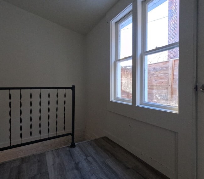 Building Photo - 1223 24th St