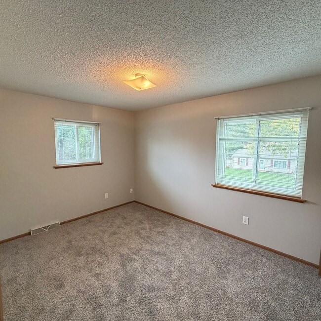 Building Photo - Two Bedroom with Washer/Dryer hook ups!