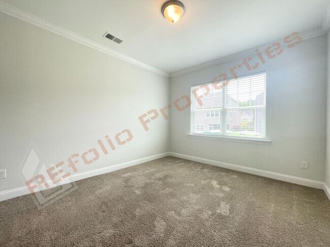 Building Photo - Lovely 2 Story 4 Bedroom, 3 Bath Single-Fa...