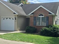 Building Photo - Duplex for Rent