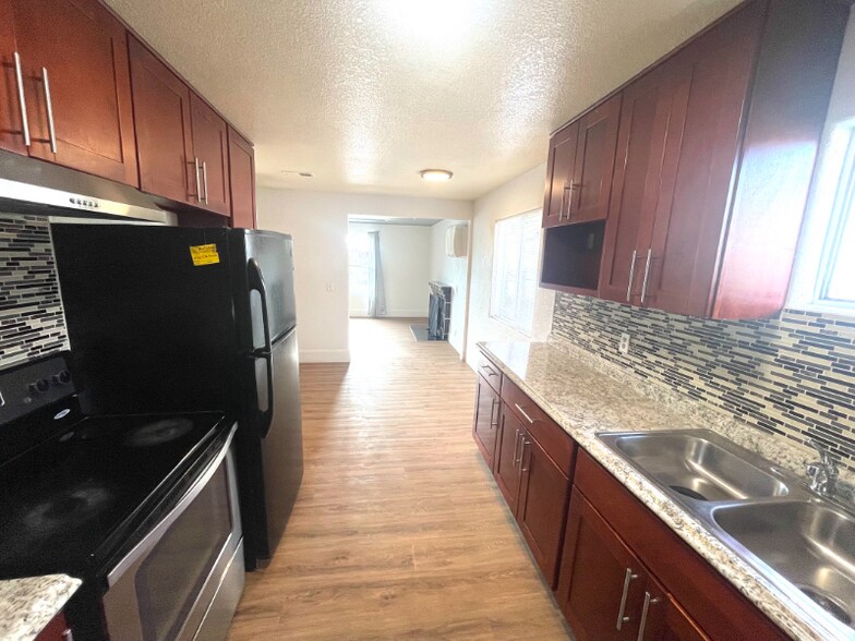 Building Photo - 3177 Gawain Dr