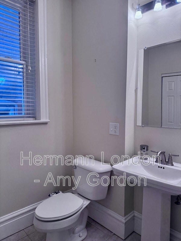 Building Photo - 2933 Victor St