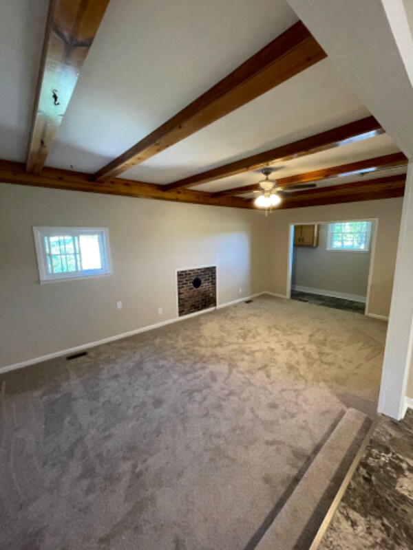 Building Photo - 106 Herbison Ln