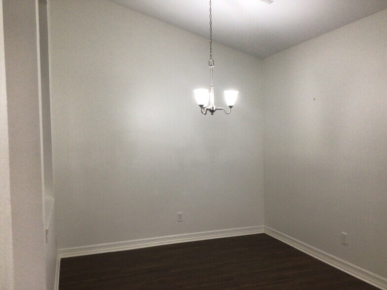 Building Photo - 16303 Mango Ridge Ct