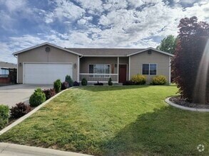 Building Photo - 3 Bedroom Home in West Valley!