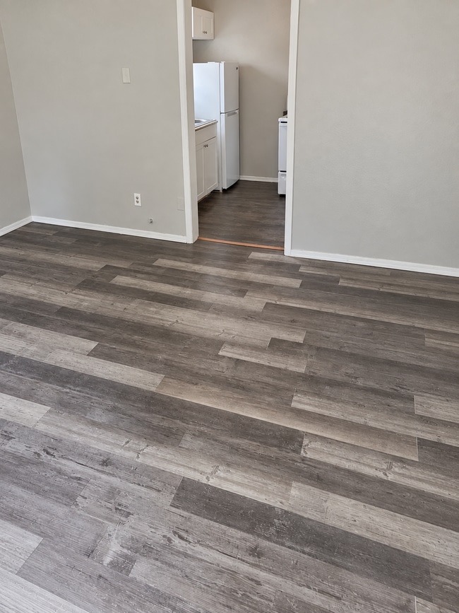 Building Photo - Duplex