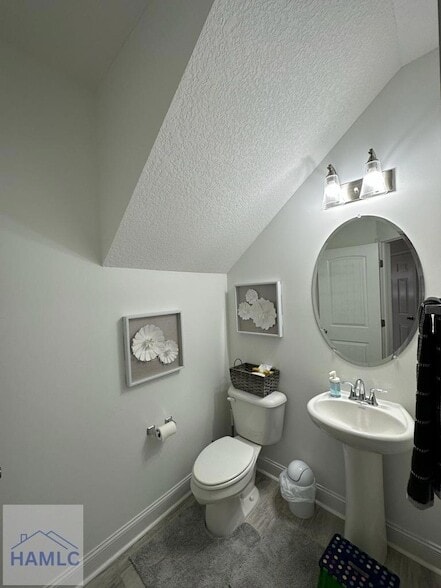 Building Photo - 673 Fairview Cir