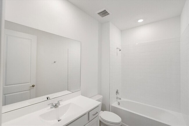 Building Photo - 3526 Angler Dr