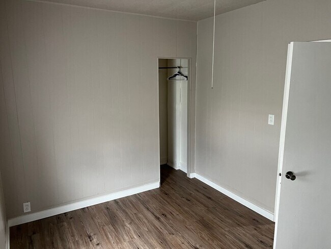 Building Photo - 2012 Madison St