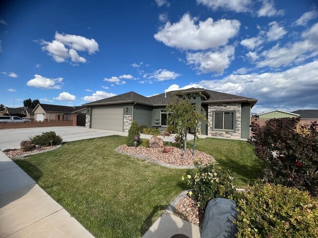 Primary Photo - Beautiful Custom Home!