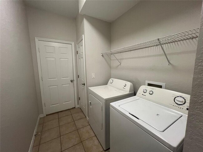 Building Photo - 4110 Polynesia Rd