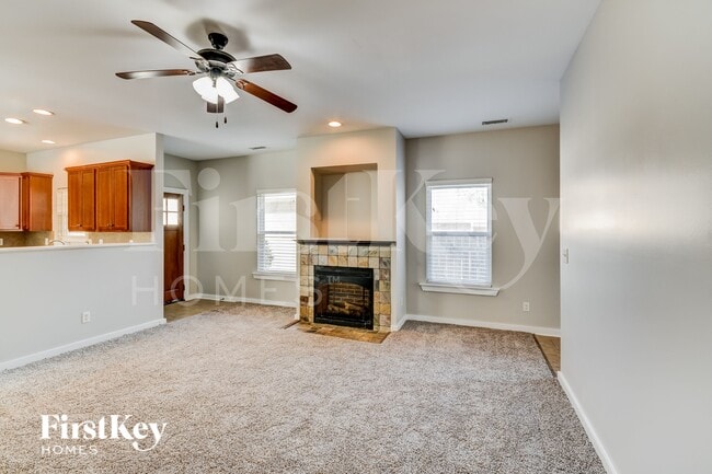 Building Photo - 285 Hathaway Ln