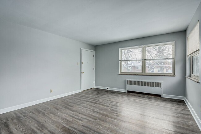 Building Photo - 3129 Ramona Ave