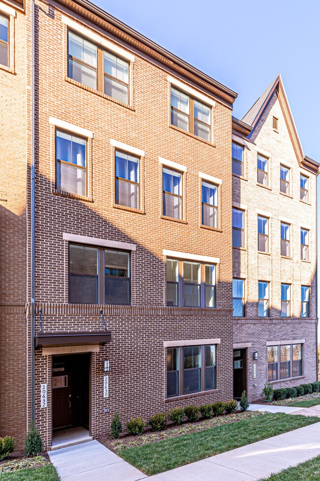 Building Photo - 20650 River Liffey Ter