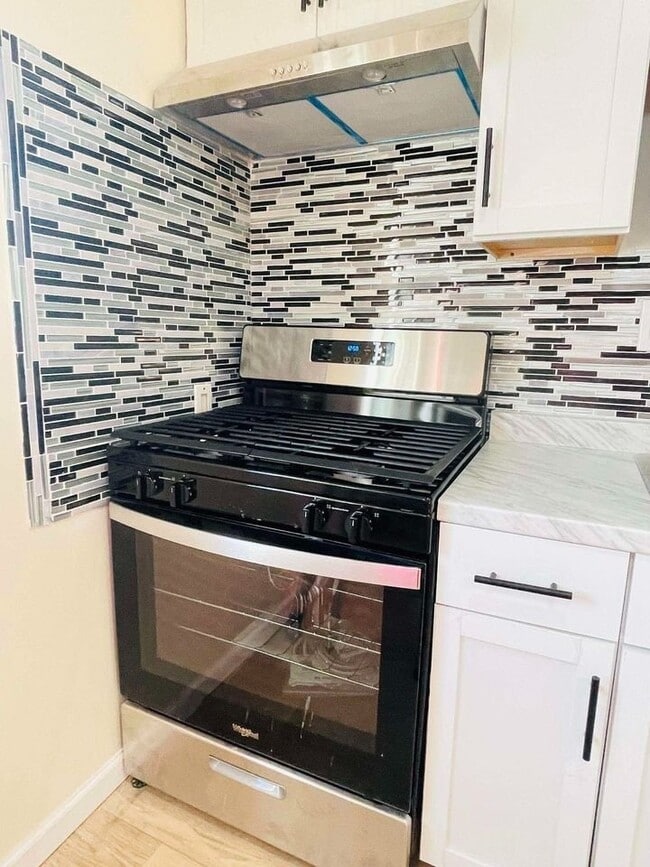 Building Photo - 2621 Edwin St