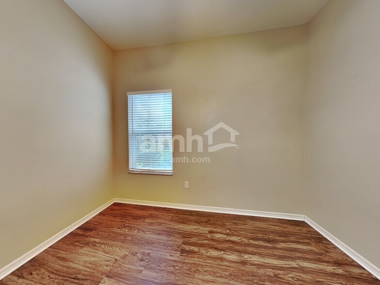 Building Photo - 17004 Falconridge Rd