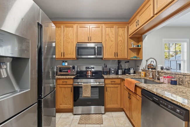 Building Photo - 2818 Tidewater Dr