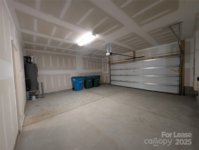 Building Photo - 3433 Glenn Hope Wy