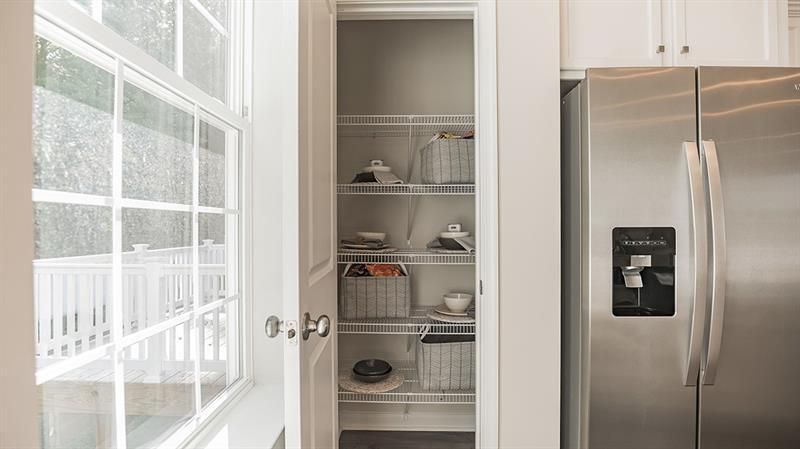 Building Photo - 182 Sweetwater Dr